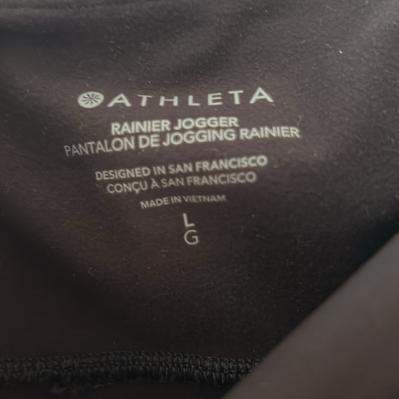 Athleta new without tags black Rainer jogger - Picture 7 of 8